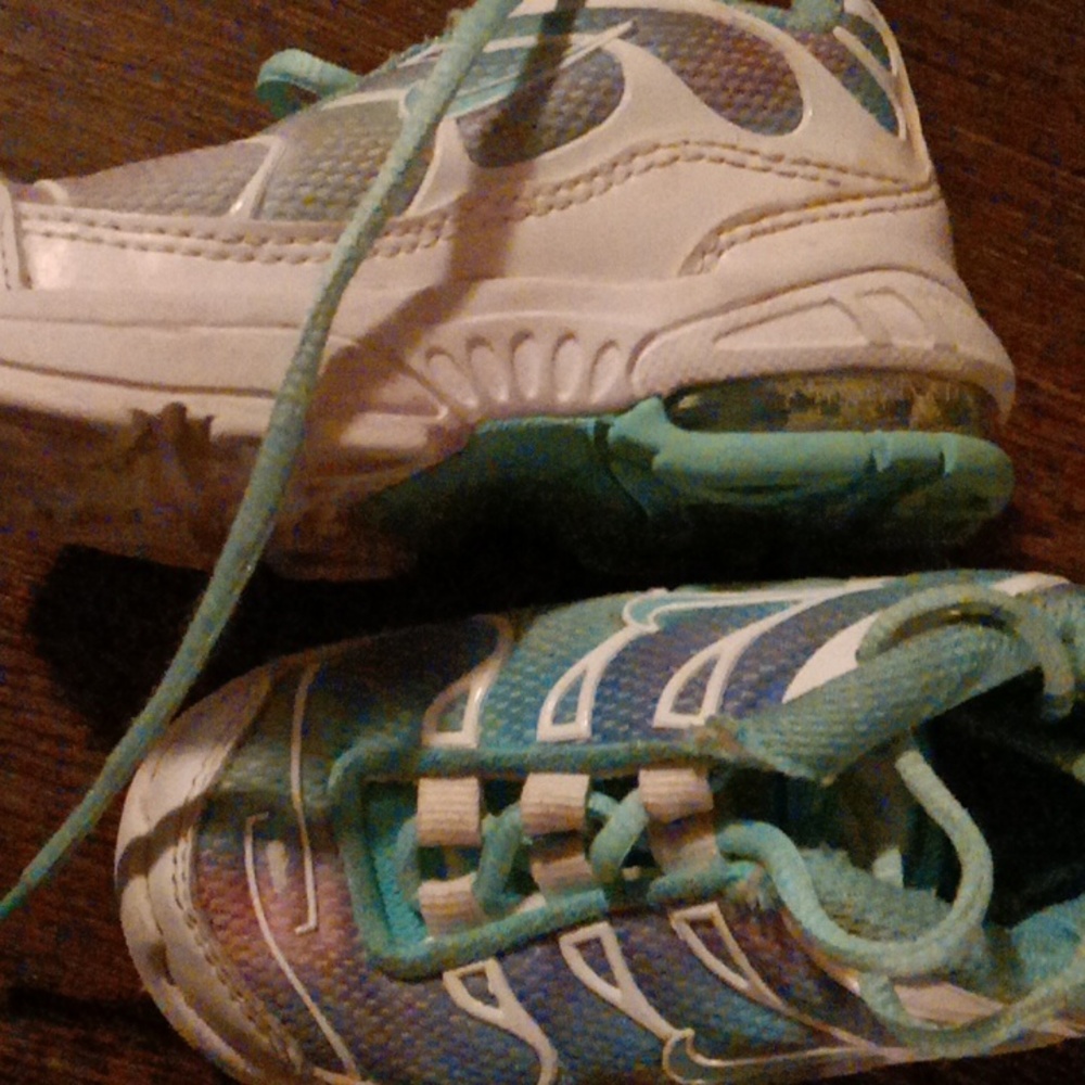 Shoes - Picture 2 of 2